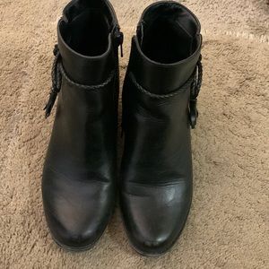 Baretraps boots